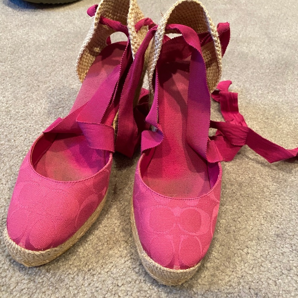 Adorable Coach Wedges - Picture 2 of 5